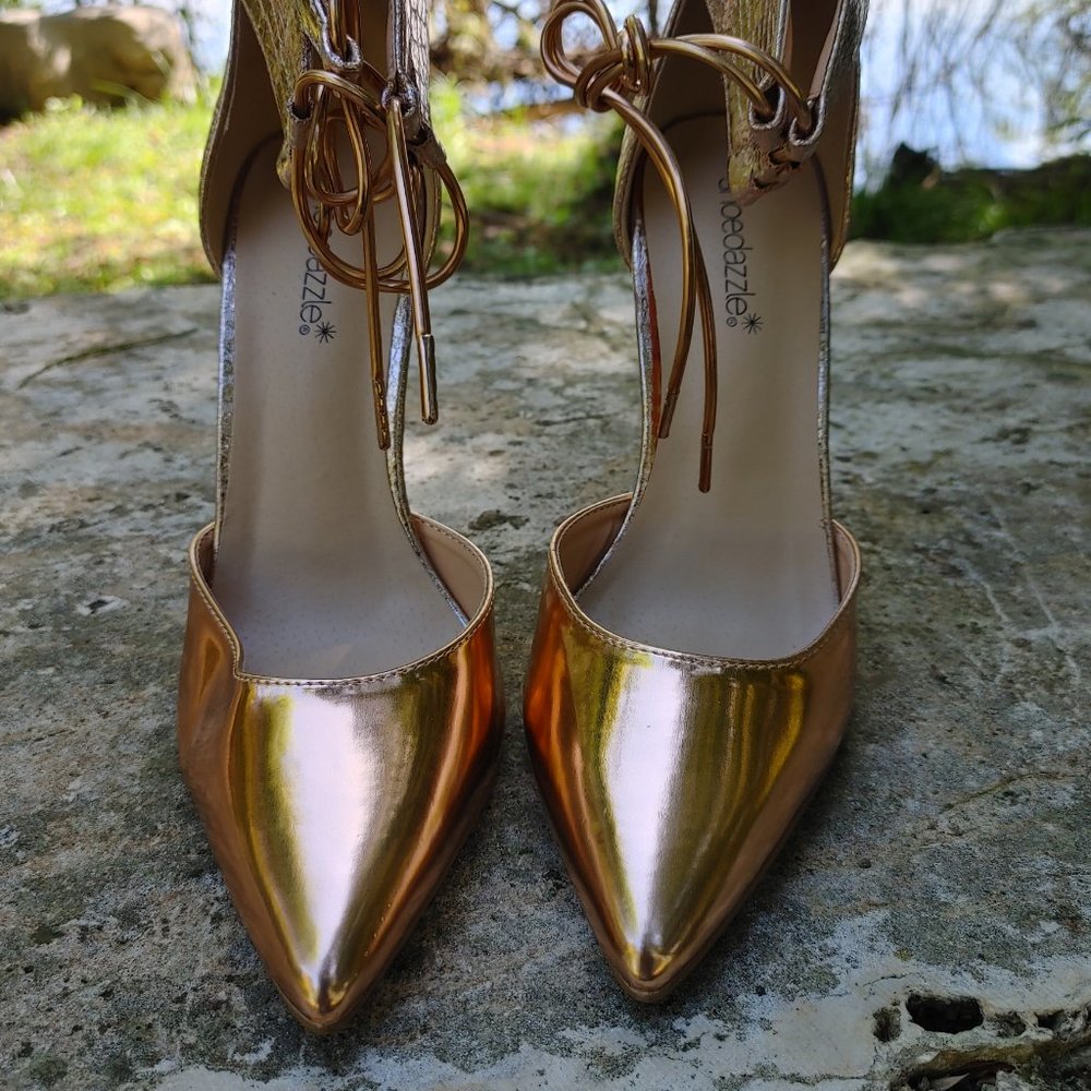 Shoedazzle Rose Gold Pump